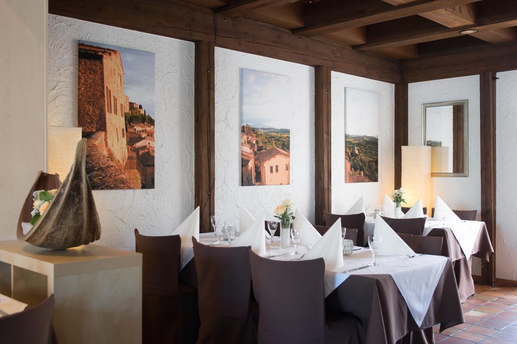 Hotel-Restaurant Schwyzerhuesli Viernheim Esterno foto